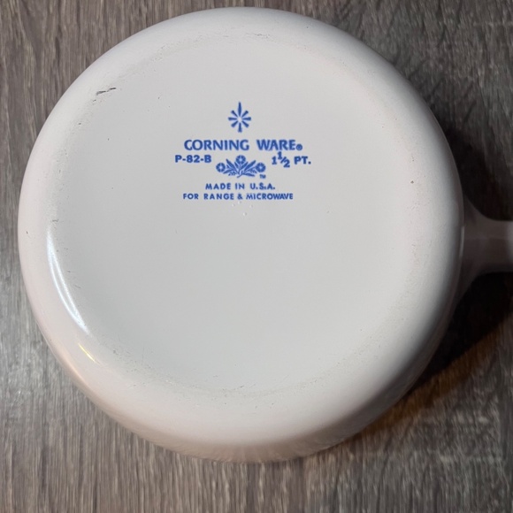 CorningWare Blue Cornflower P-82-B 1-1/2 Pint Sauce Pan w/o Lid Vintage - Picture 7 of 7